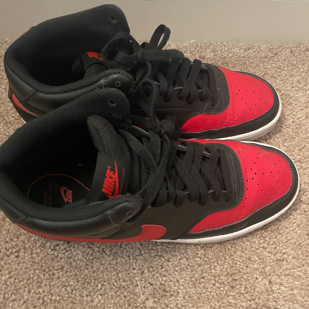 Men Nike shoes size 10